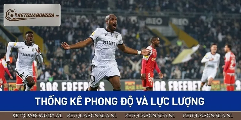 Cầu thủ hai đội nỗ lực tập luyện chuẩn bị trận đấu